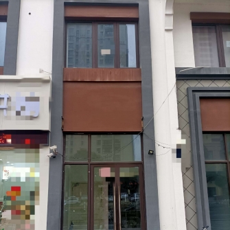转角二层旺铺出租大开间无转让费